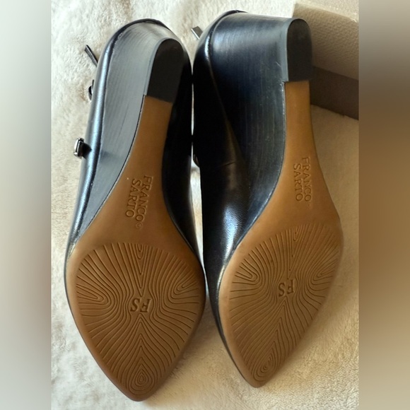 Franco Sarto Fletcher Wedges - Size 7 - Black - Picture 3 of 6